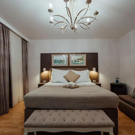 Diana Gostinjska kuća 3*