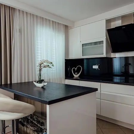 Diana Gostinjska kuća 3*