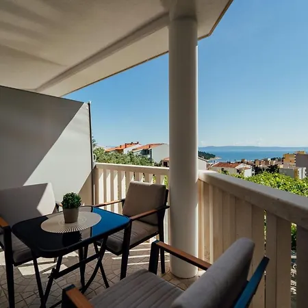 Diana Gostinjska kuća 3*